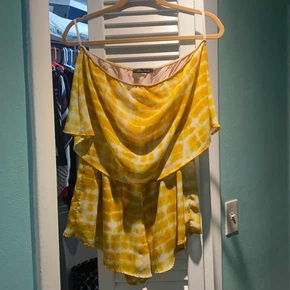 Romper - Picture 2 of 5